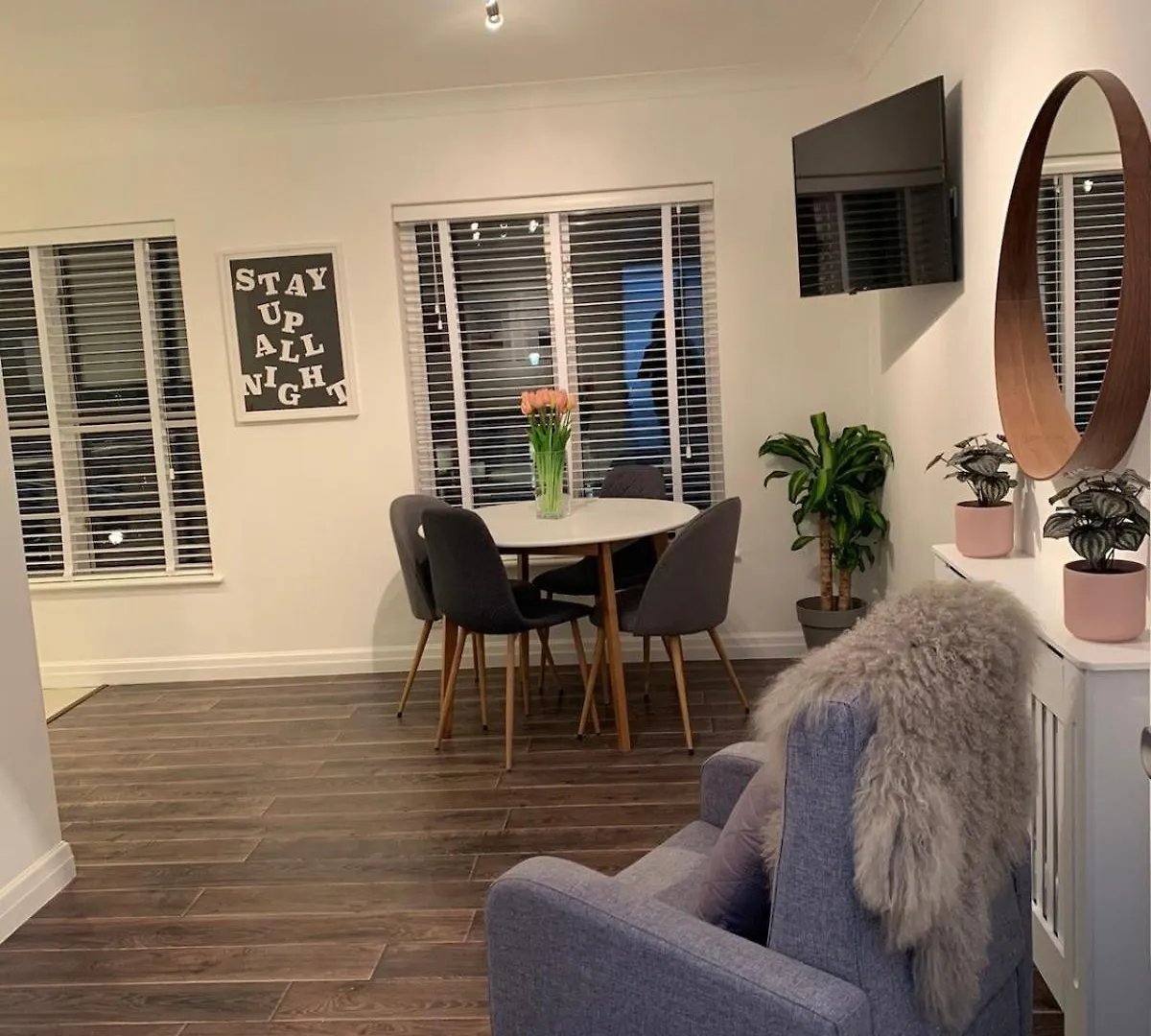 Best Located Flat In Cheltenham And Free Parking United Kingdom